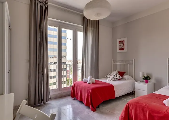 4 Bedroom High-rise Amazing Views! Appartamento Barcellona